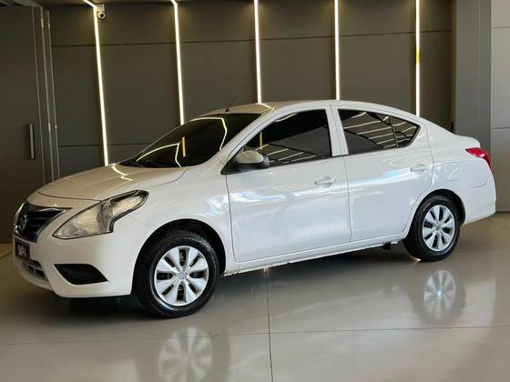 NISSAN VERSA 1.0 12V FLEX 4P MANUAL NISSAN VERSA 1.0 12V FLEX 4P MANUAL